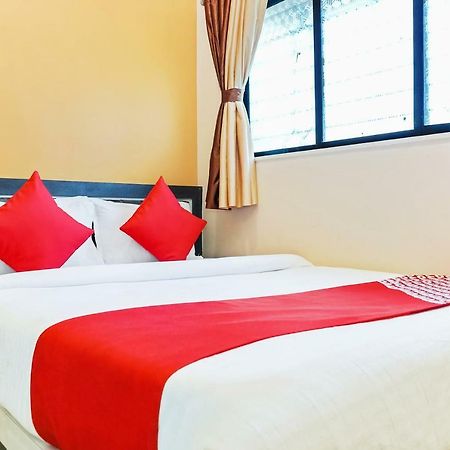 Oyo 29634 Hotel Navalai Pride Ratnāgiri Dış mekan fotoğraf
