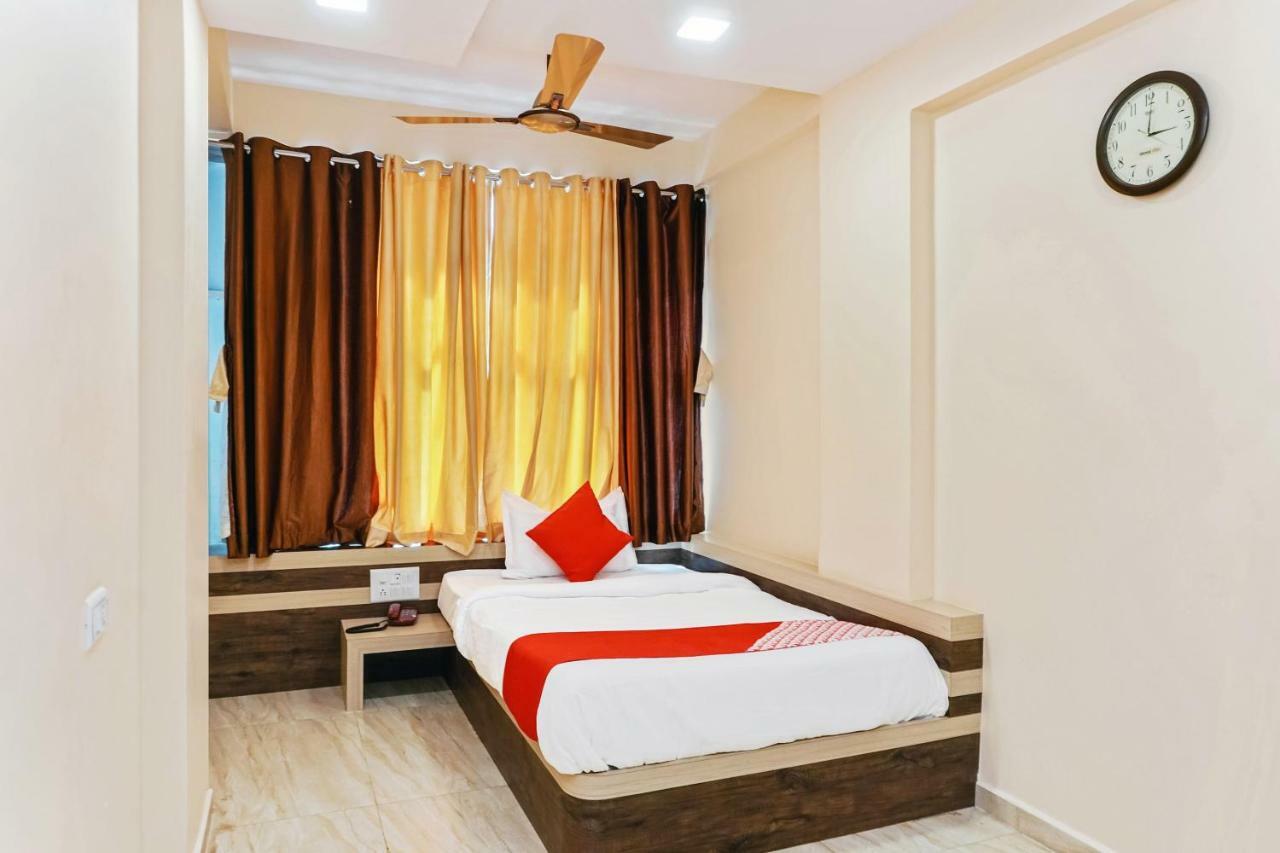 Oyo 29634 Hotel Navalai Pride Ratnāgiri Dış mekan fotoğraf