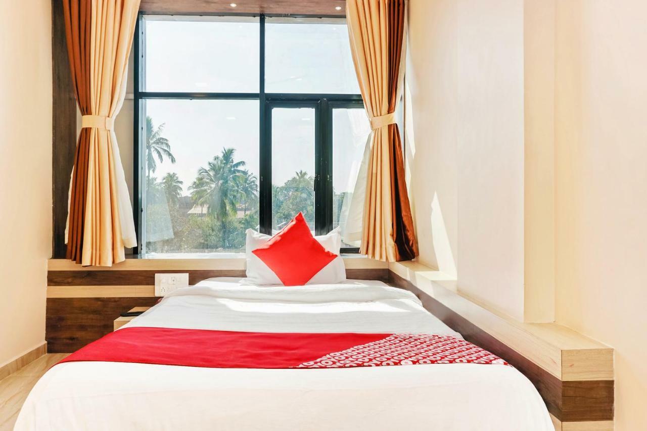 Oyo 29634 Hotel Navalai Pride Ratnāgiri Dış mekan fotoğraf